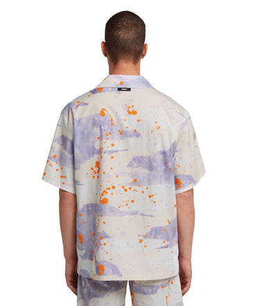 Poplin bowling shirt with "dripping camo" print