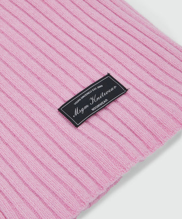 Pink ribbed wool scarf