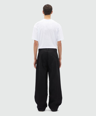 Black cargo trousers in "parachute" canvas