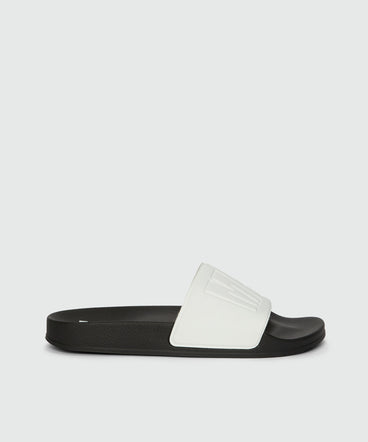 Black and white pool slides with MSGM macrologo