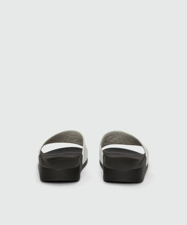 Black and white pool slides with MSGM macrologo