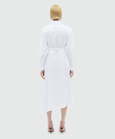 White poplin shirt dress with "TheMwave" buckle