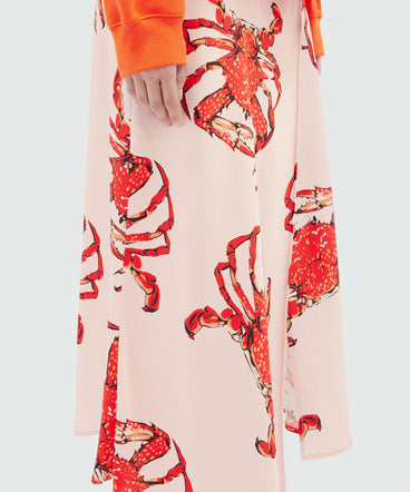 Fluid midi skirt in pink satin with "King grab" print