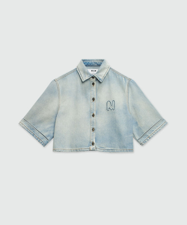 Cropped shirt in light washed denim