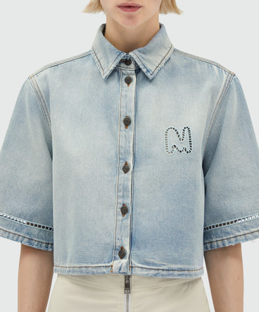 Cropped shirt in light washed denim